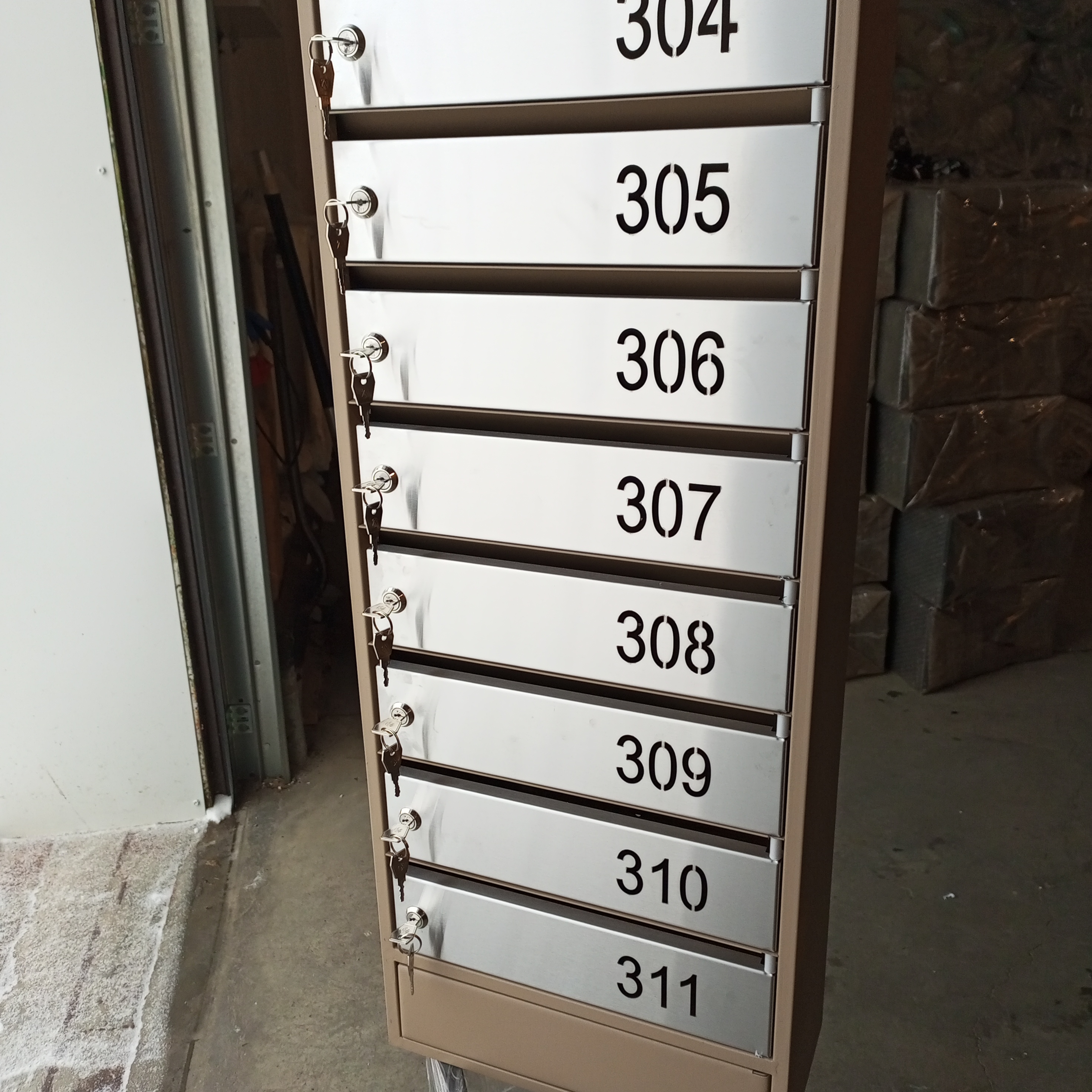 Почтовый ящик Практик-10, 10 секций с дверями из нержавейки внутренний для подъезда